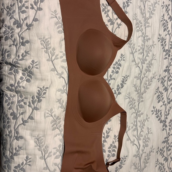 SKIMS Brown Shapewear - Picture 3 of 3
